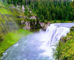 UNLEASH ADVENTURE AT TARGHEE NATIONAL FOREST